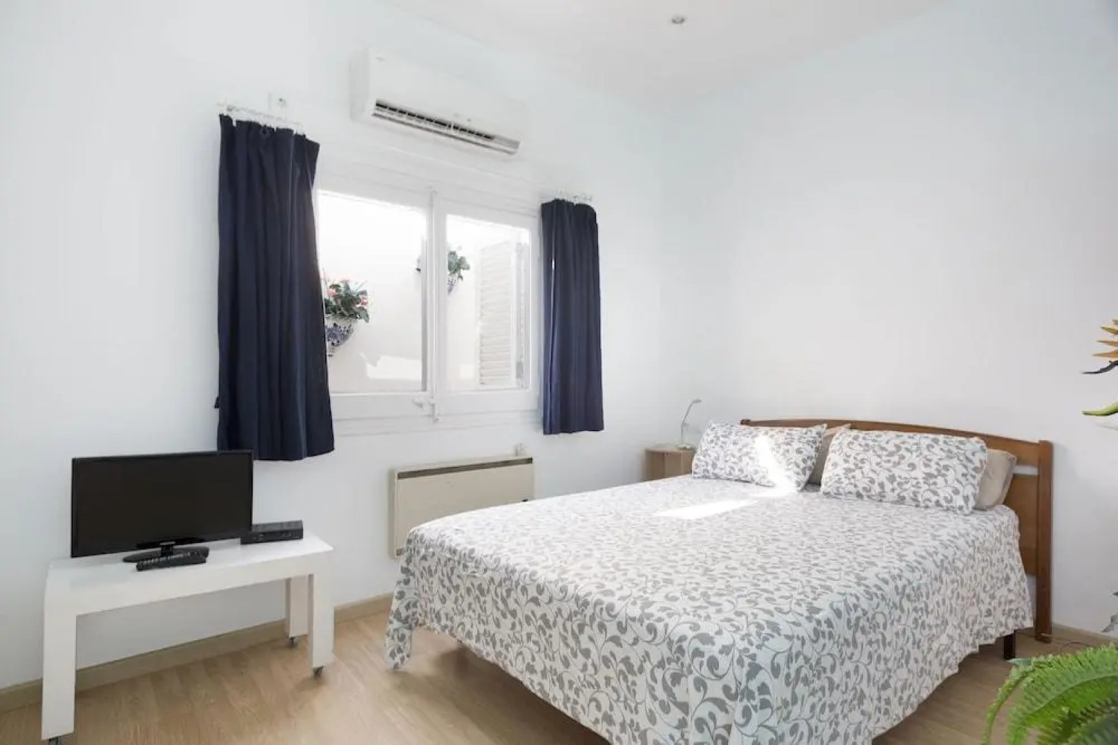 Davallada Hostal Deluxe