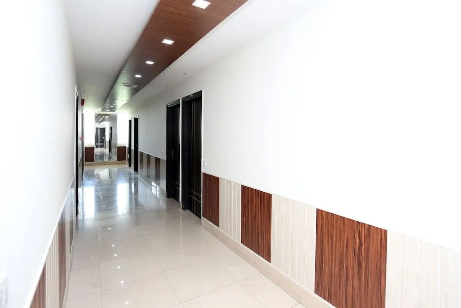 OYO 29427 Mehak Garden