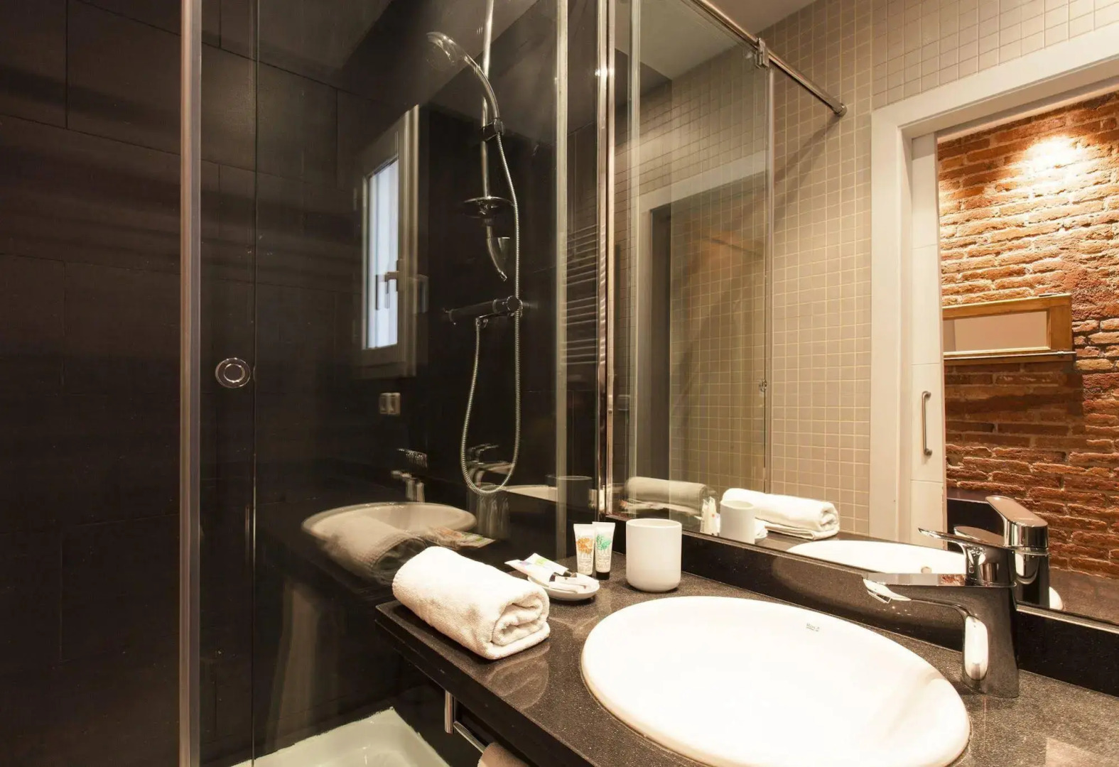 Fuster Apartments By Aspasios