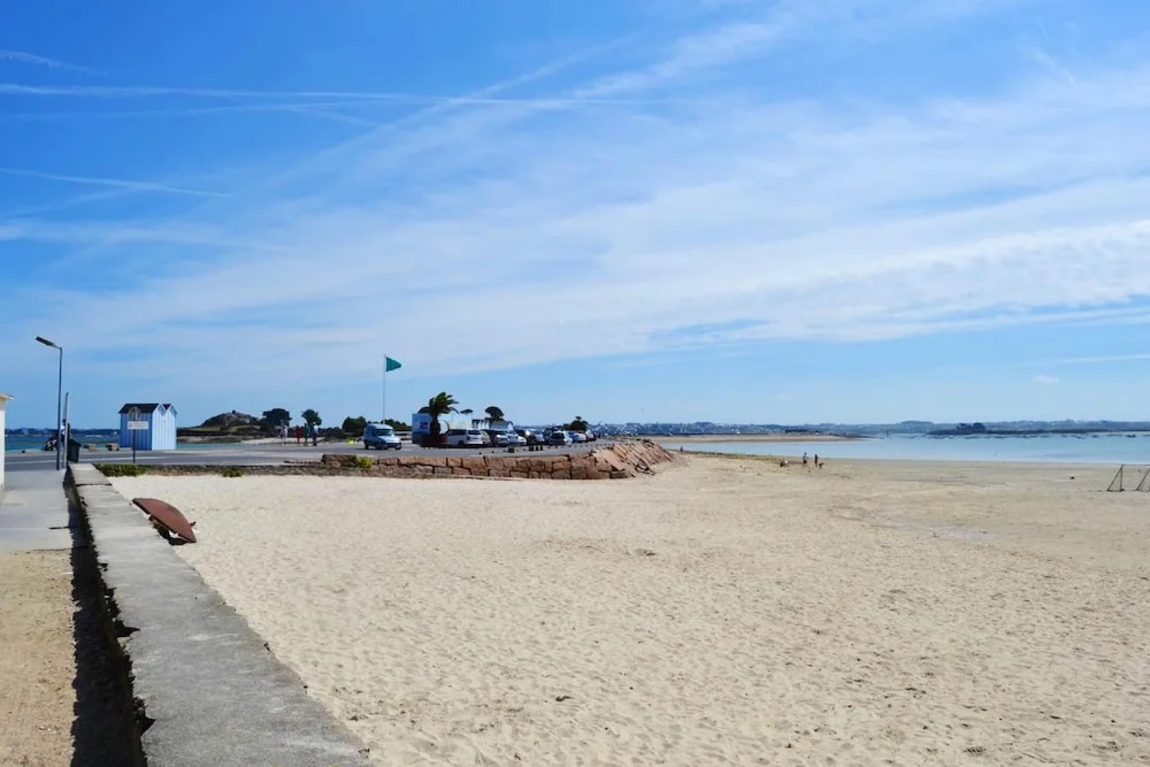 House With 2 Bedrooms in Saint-pol-de-léon, With Wonderful City View, Balcony and Wifi