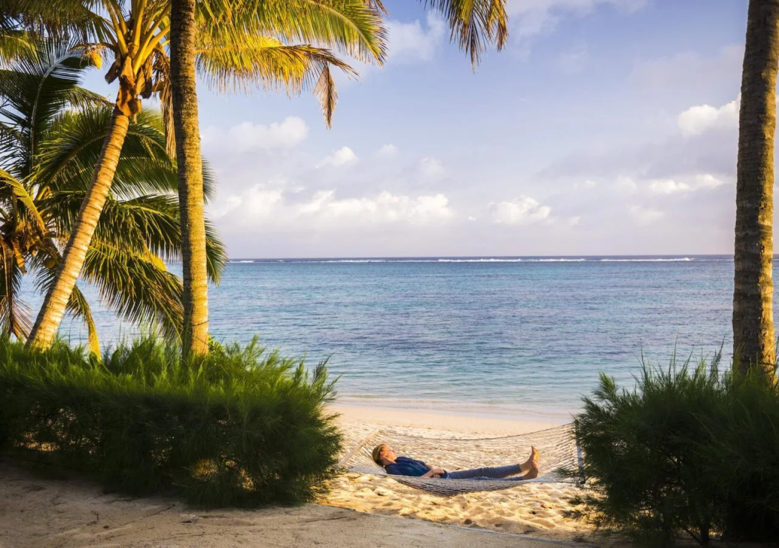 Motu Beachfront Art Villas