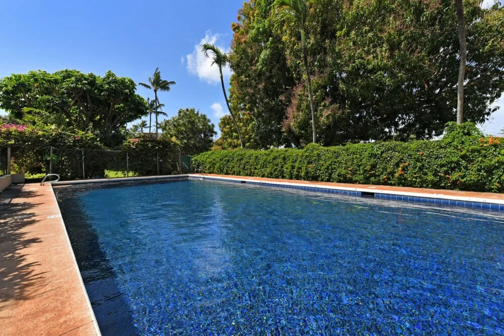 Pohailani 131 by RedAwning