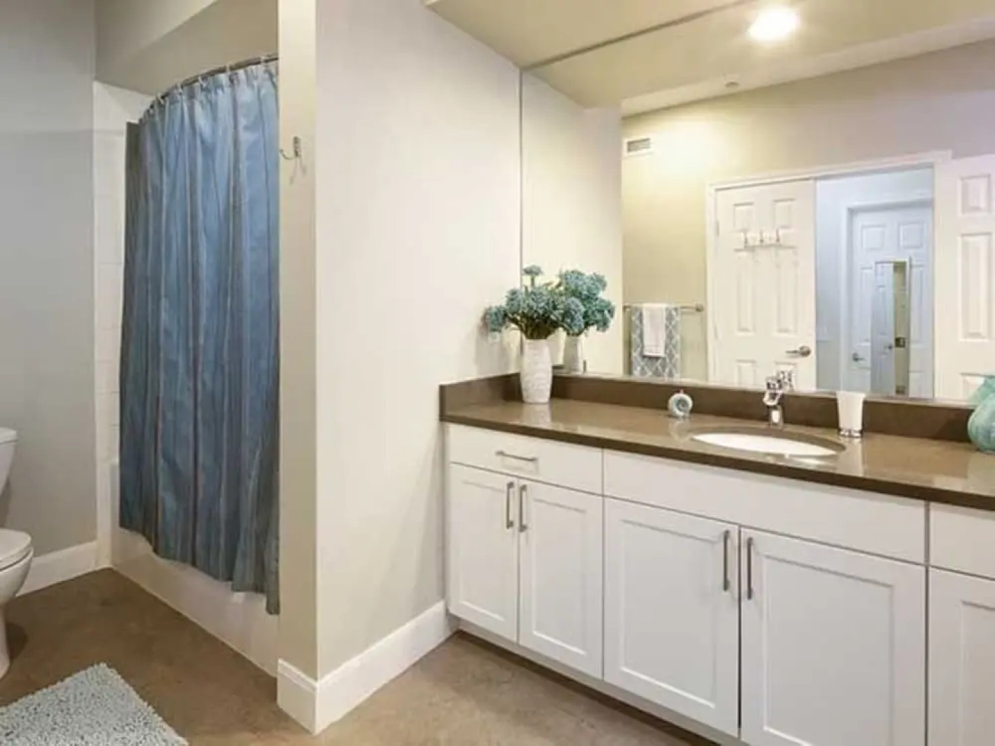 Global Luxury Suites at Waltham