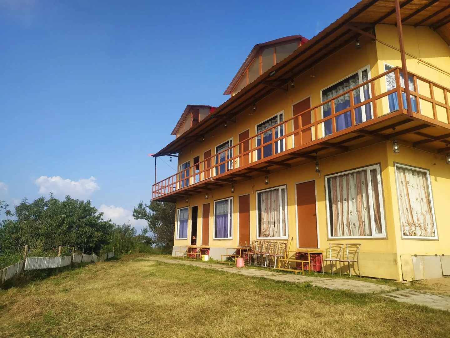 In Apple Estate Kanatal