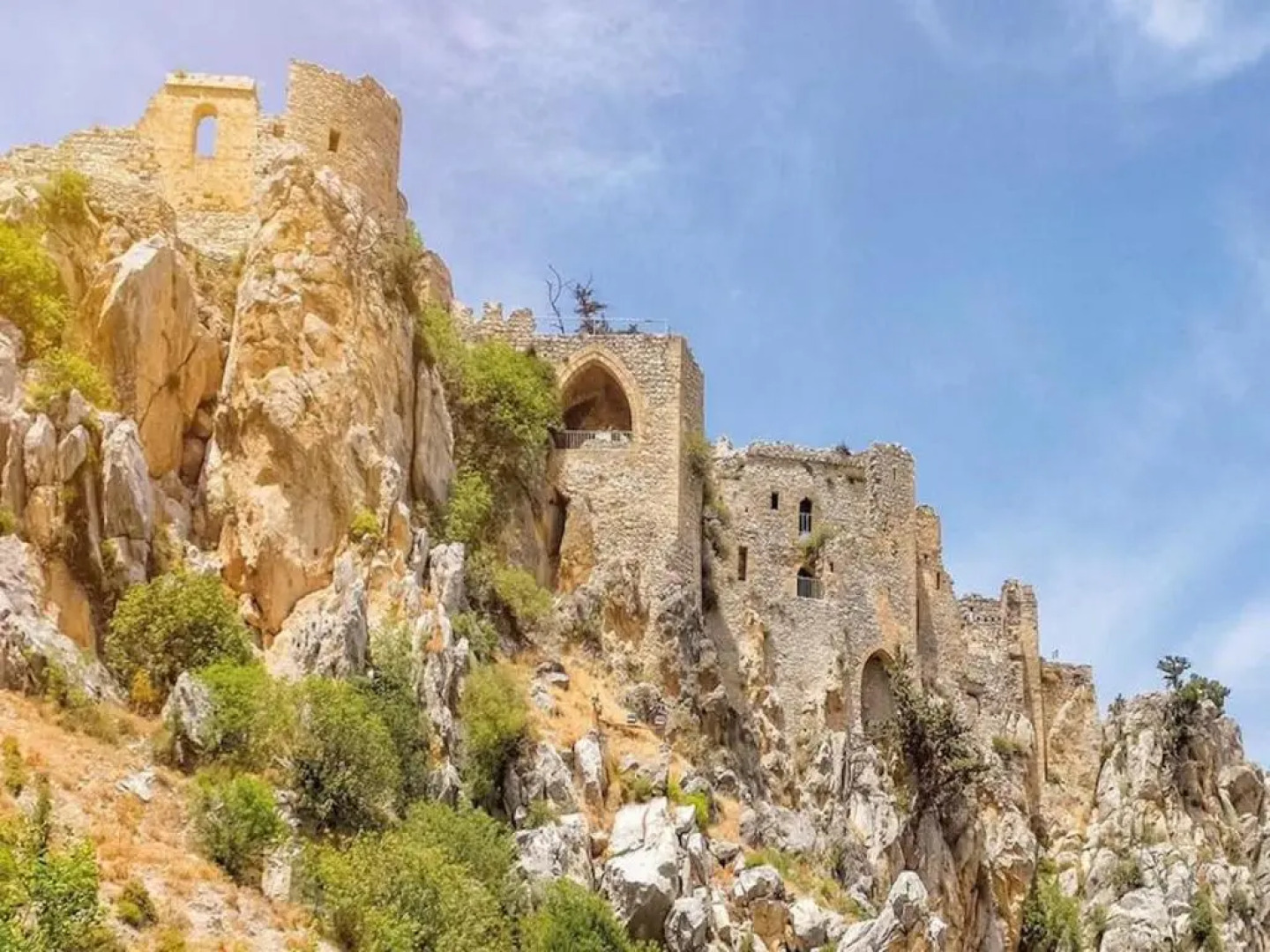 An Executive 3 Bedroom Villa, Private Pool, Ac Wifi in all Rooms, Internet Tv