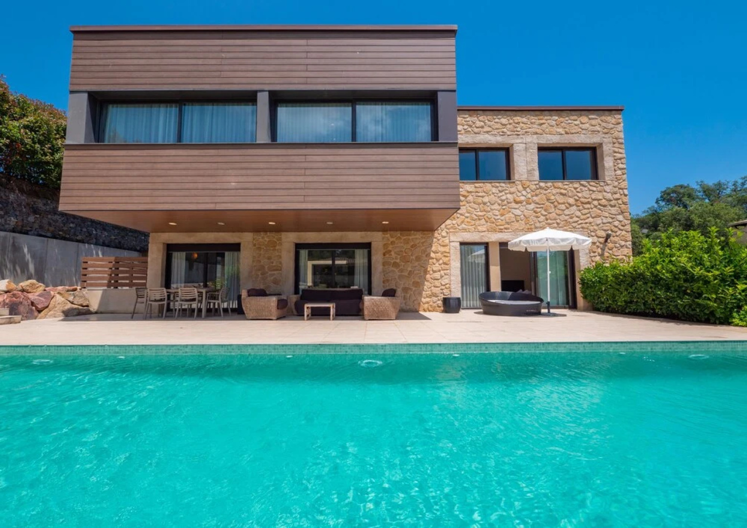 Villa con 2 piscinas