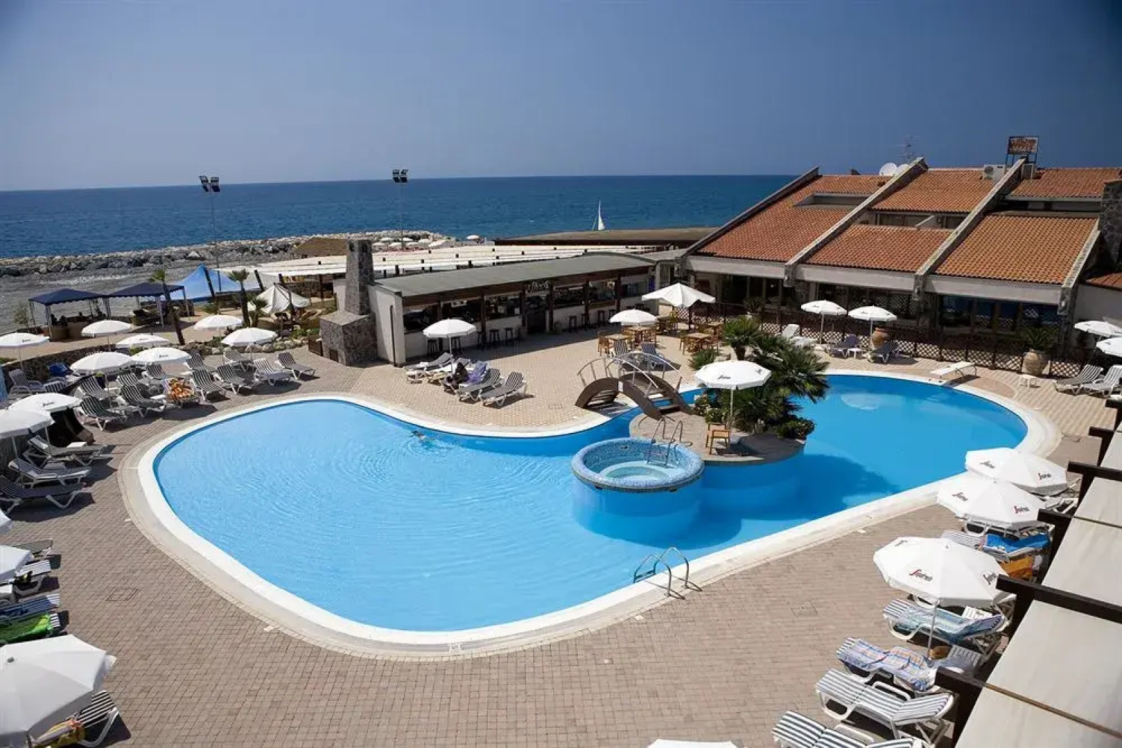 Le Mandrelle Beach Resort