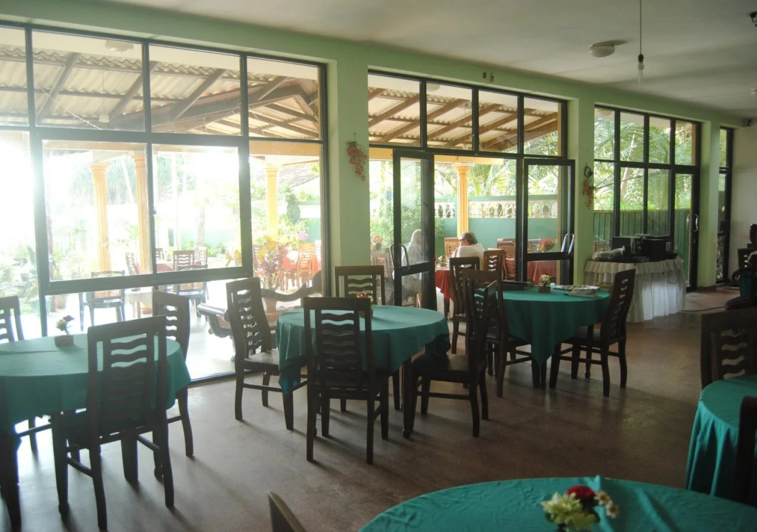 Lily Restaurant and Inn