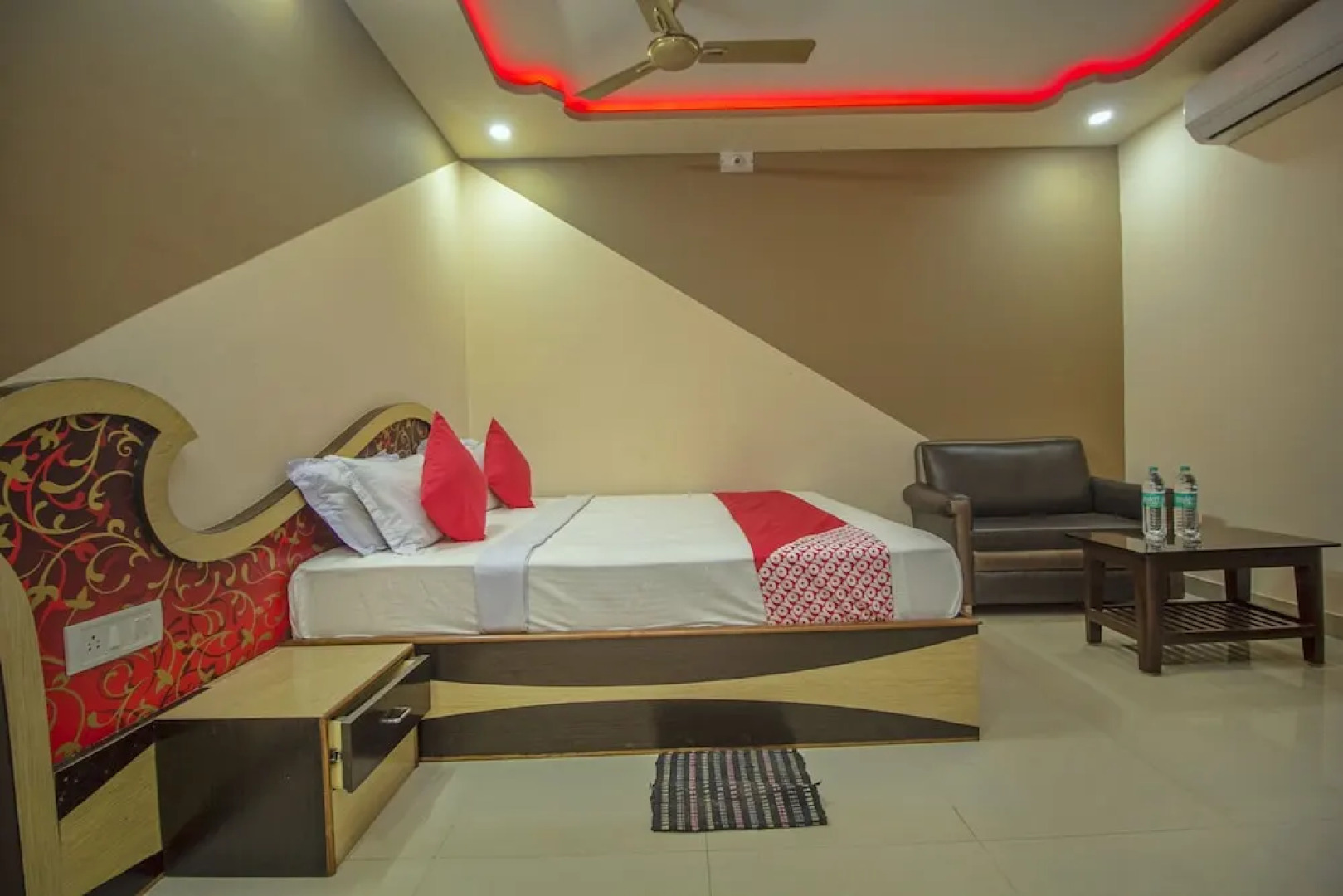 OYO 29778 Panchadeep Bhawan