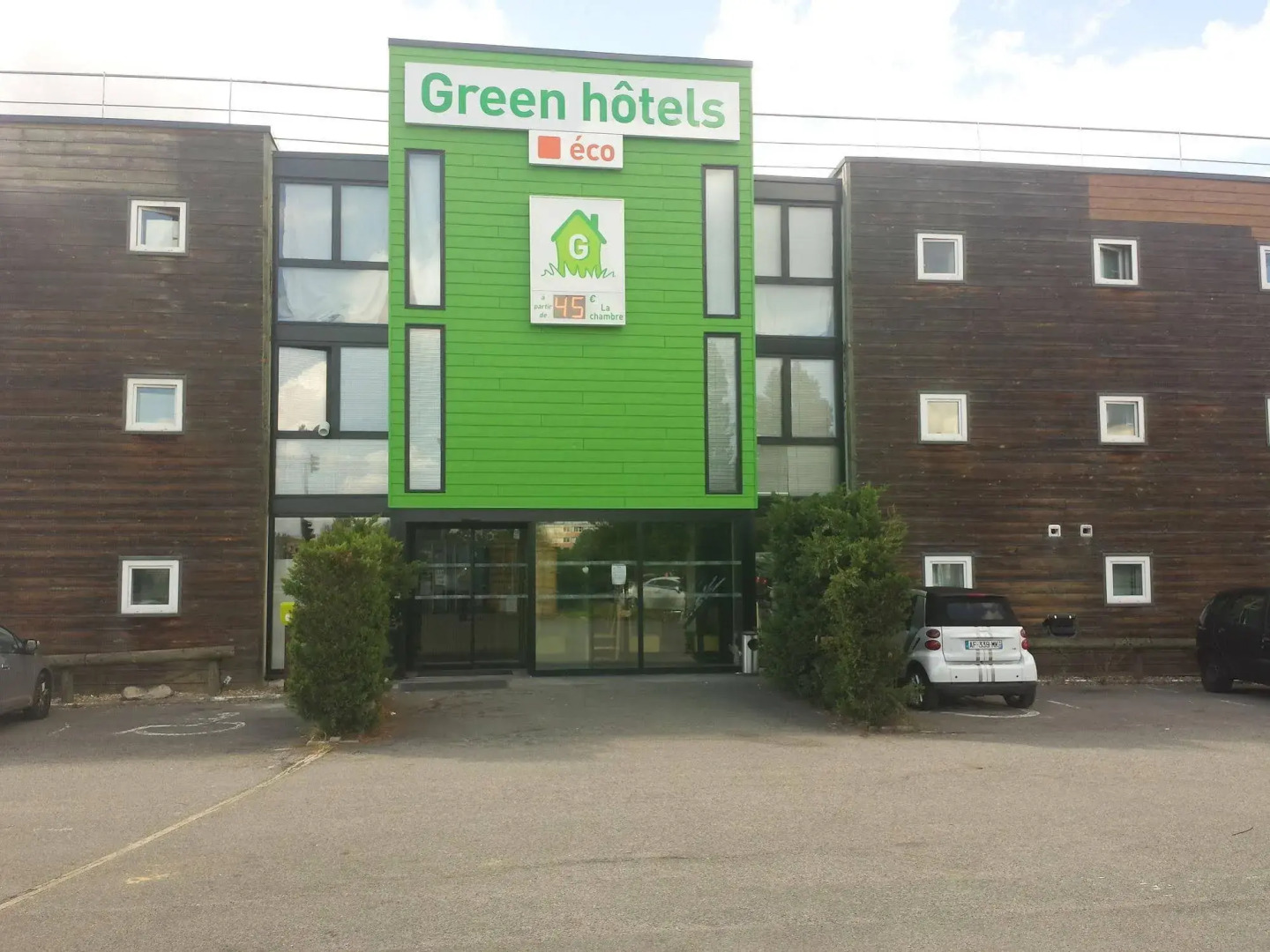 Green Hotels Fleury Merogis
