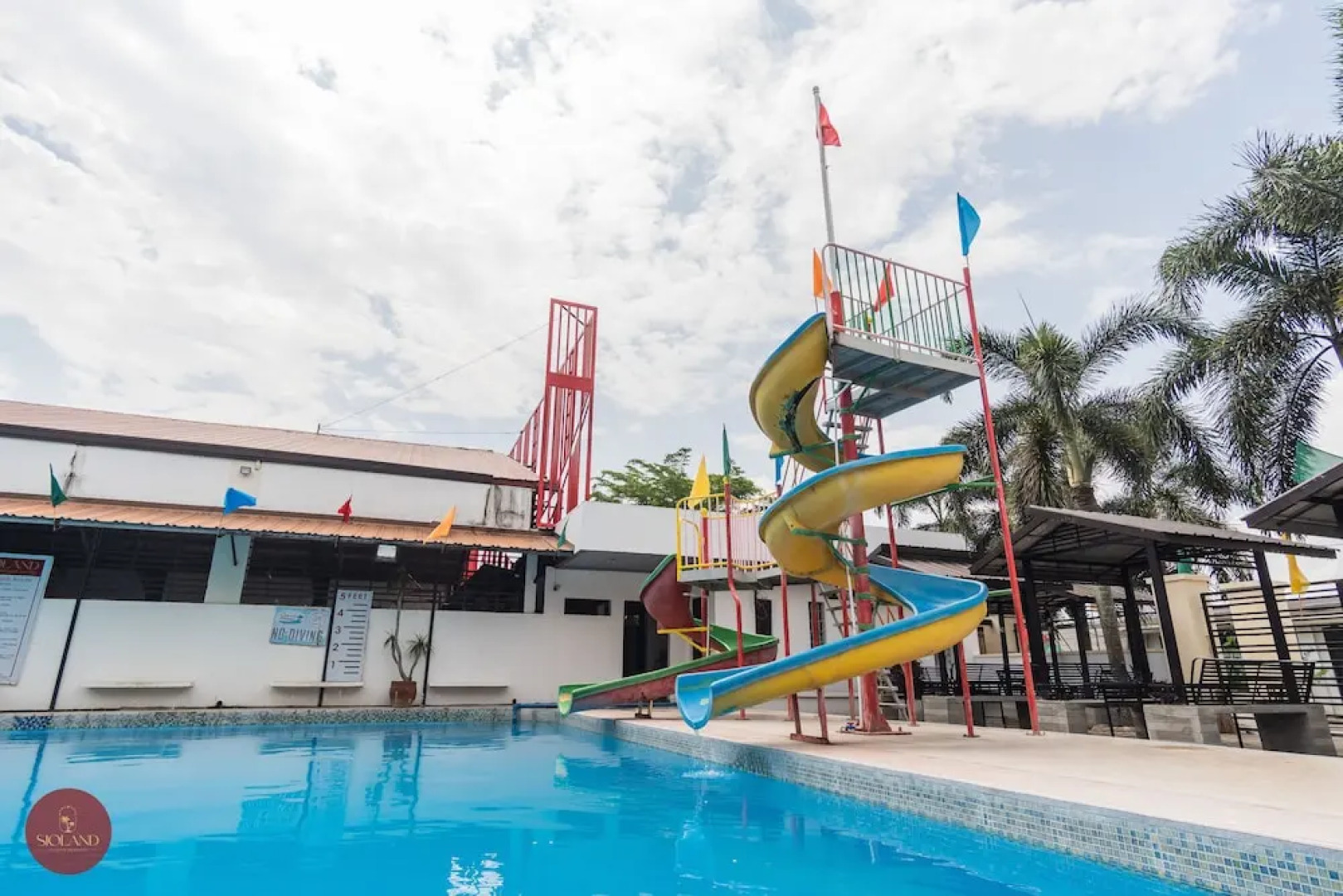 Quezon Premier Hotel Candelaria