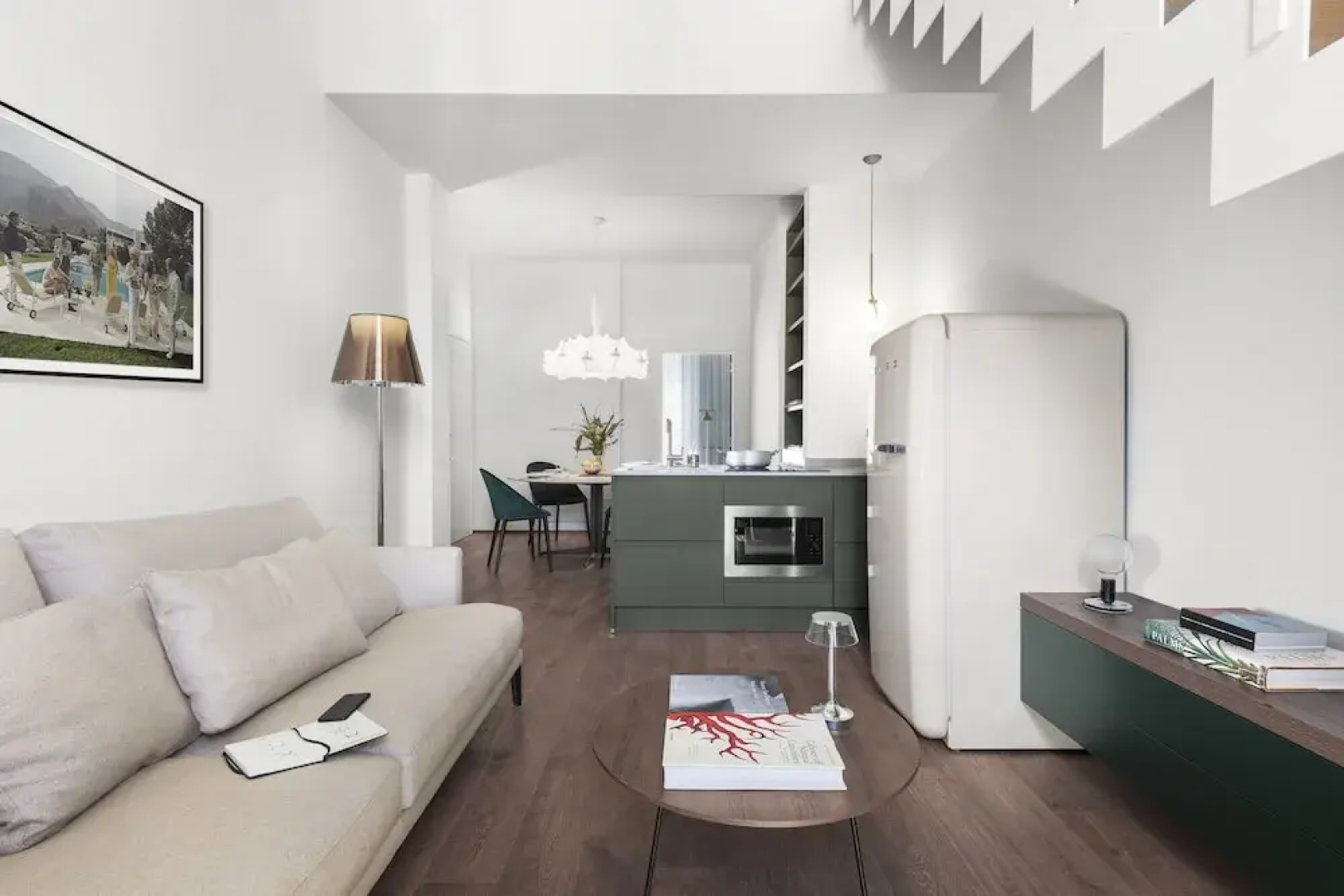 Cavour Deluxe by Mmega
