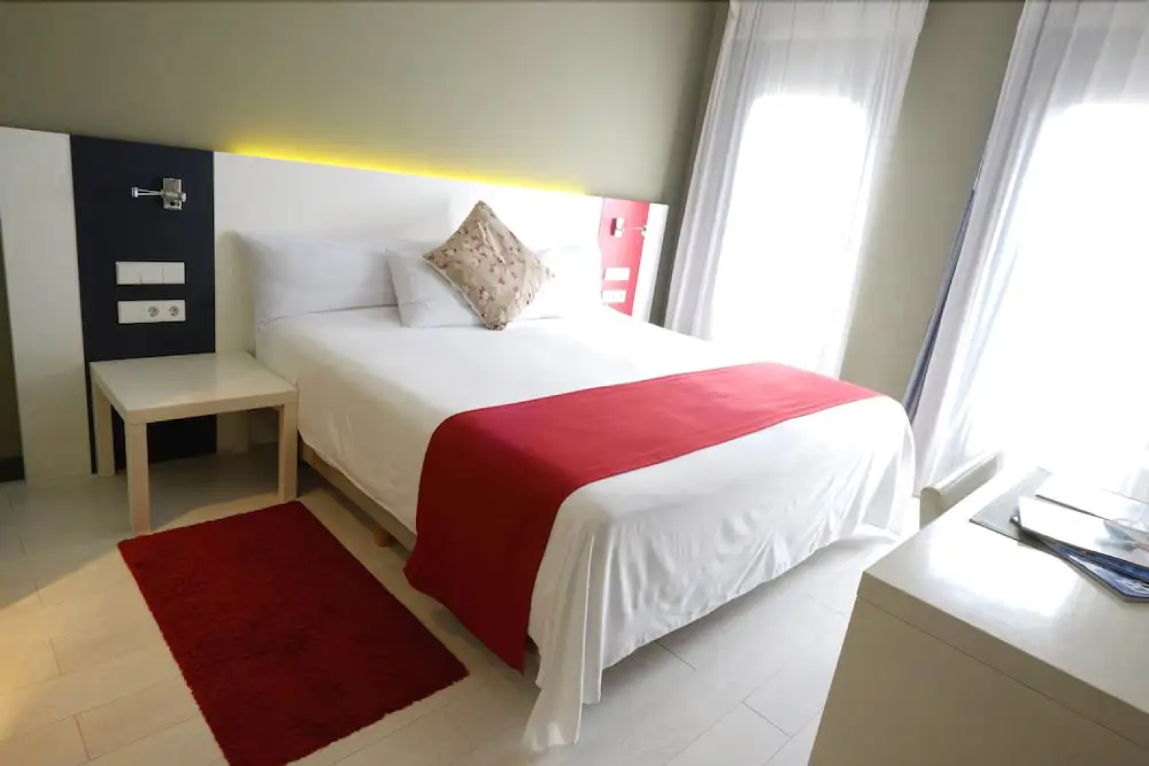 Magno Suites
