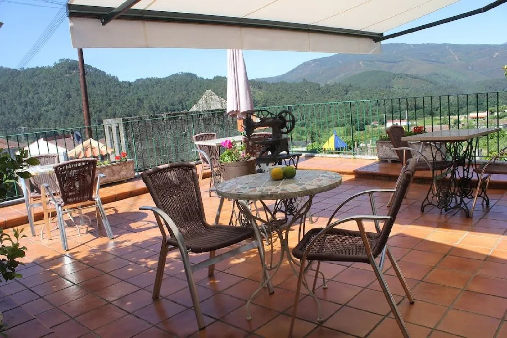 Casas Rurales A Chairiña Y A Revolta