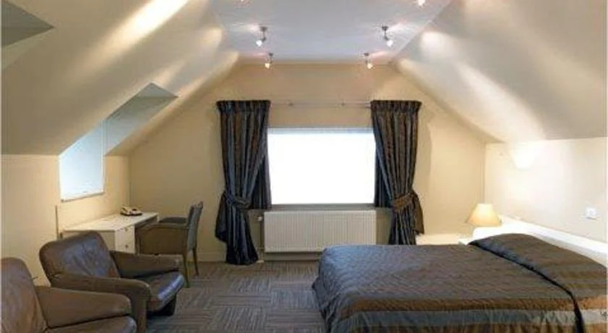 Hotel Salons De Vrede