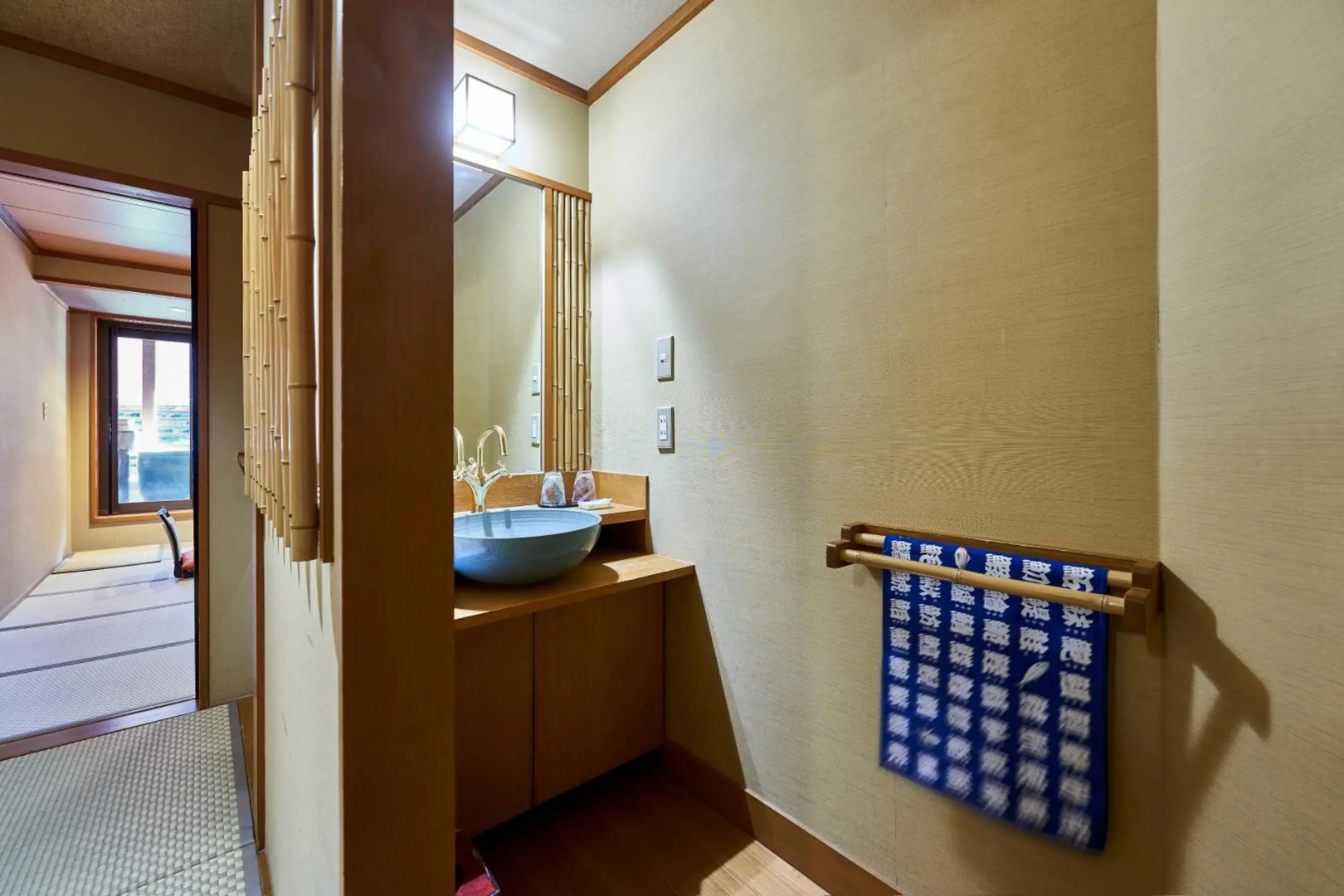 Shima-Onsen Toshimaya