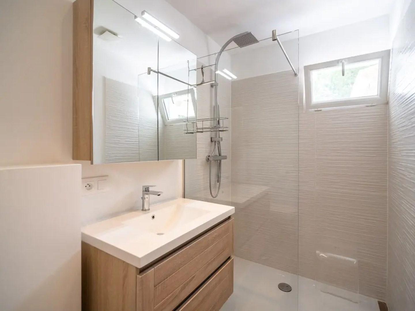 Comfy Villa in Pouzols-minervois With Private Pool