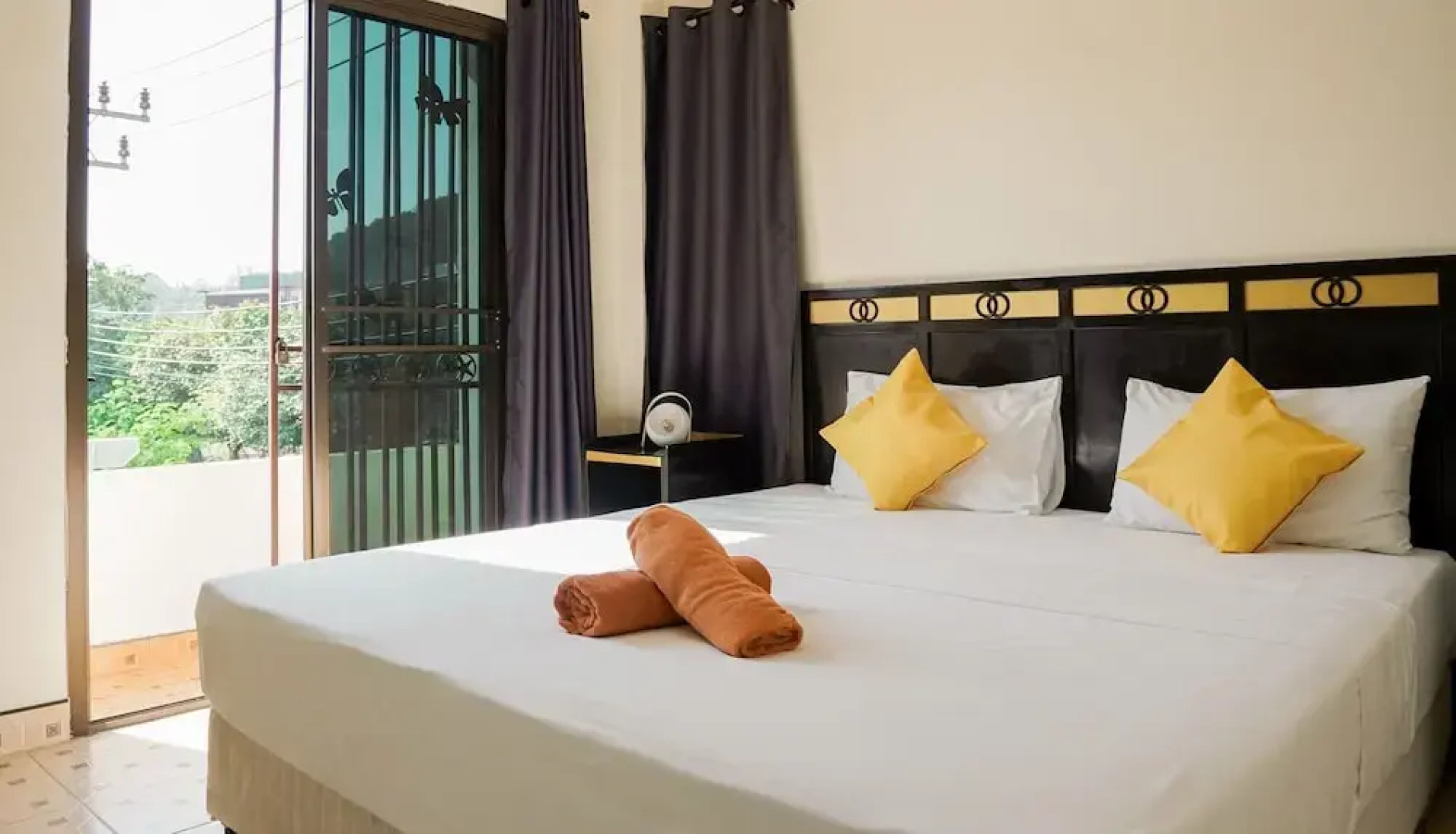 Club 22 Kamala Suites