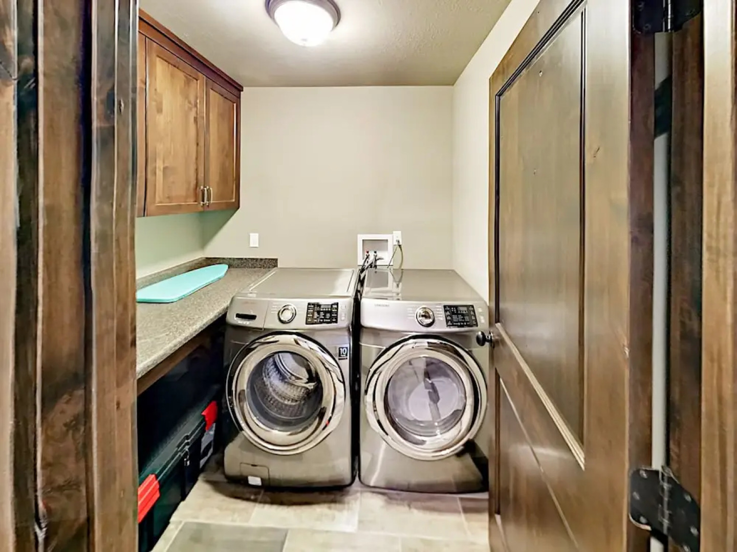 West Abigail - 4 Br Townhouse