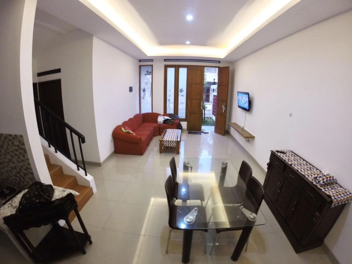 Padma Laguna Guest House