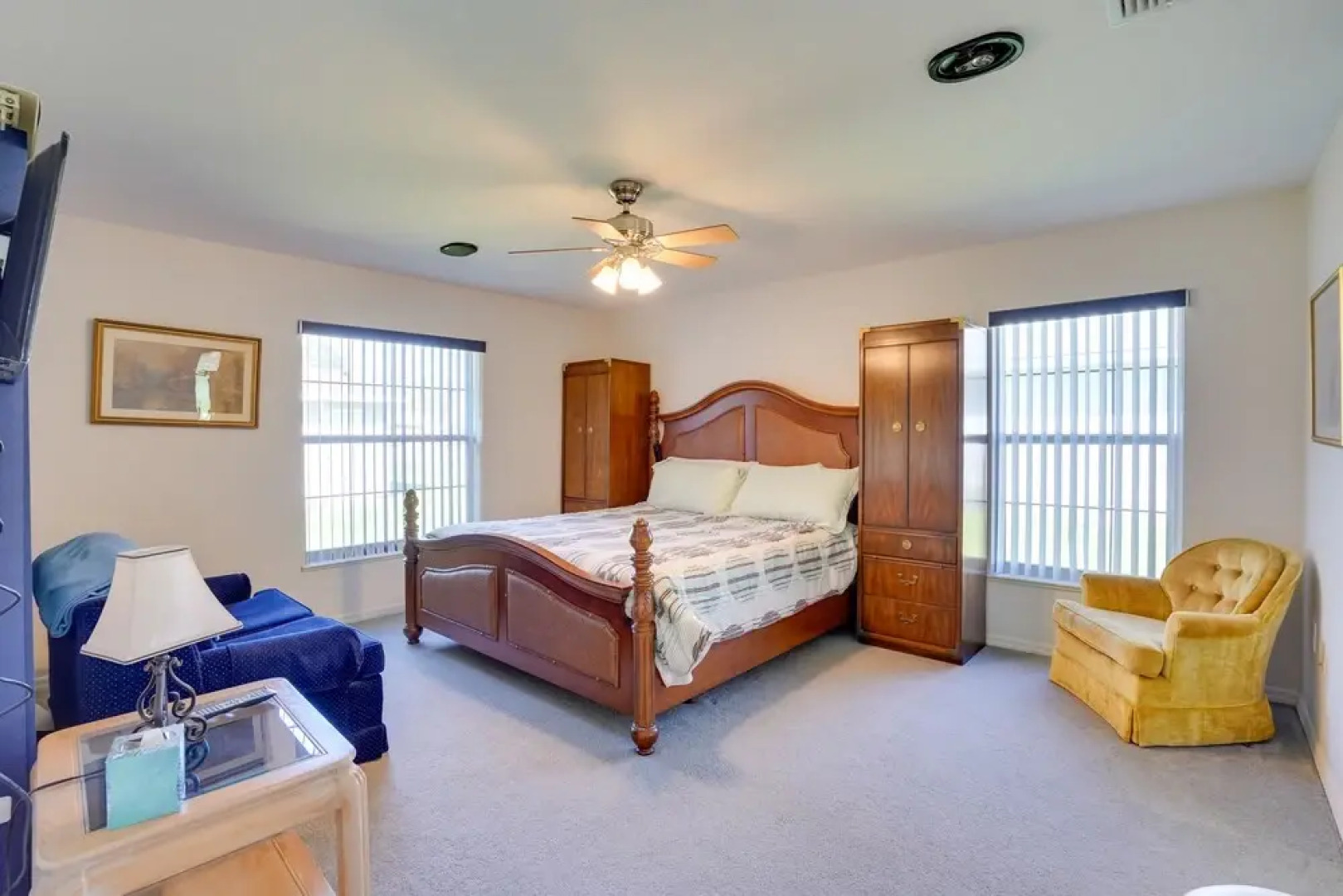 Walk to Lake: Home w/ Screened Porch in Sebring!