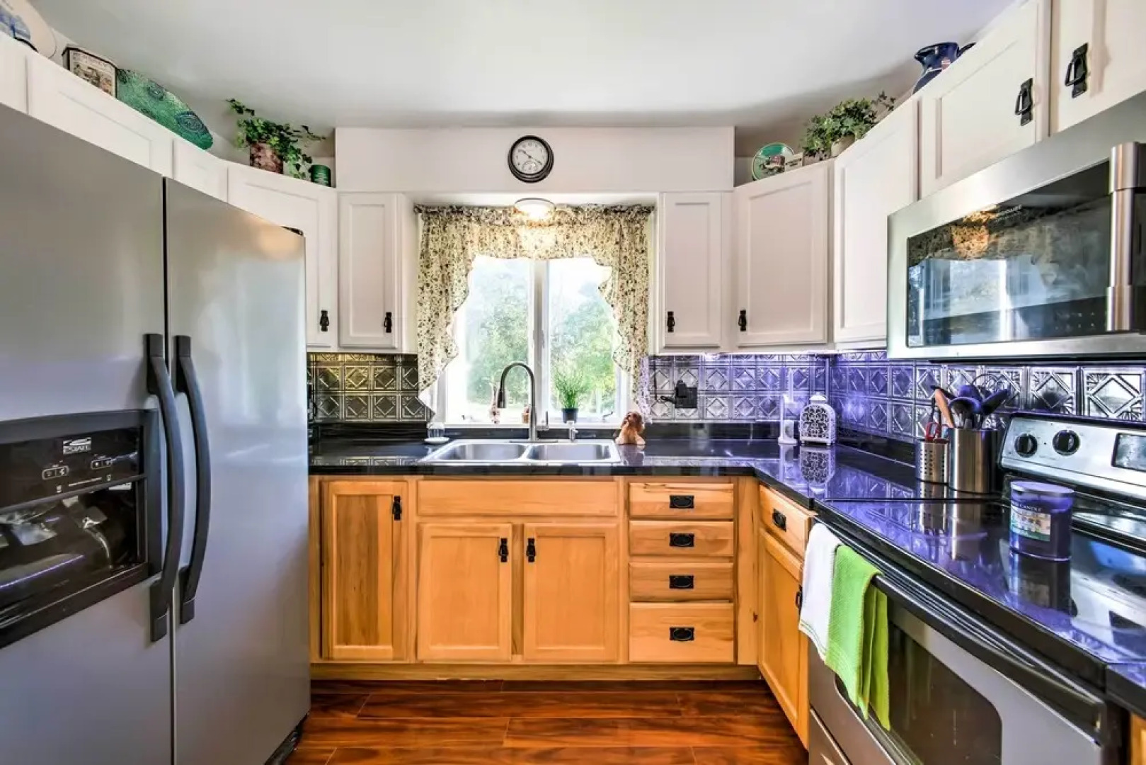 Spacious Retreat w/ Pool ~ 2 Mi to Hershey Park!