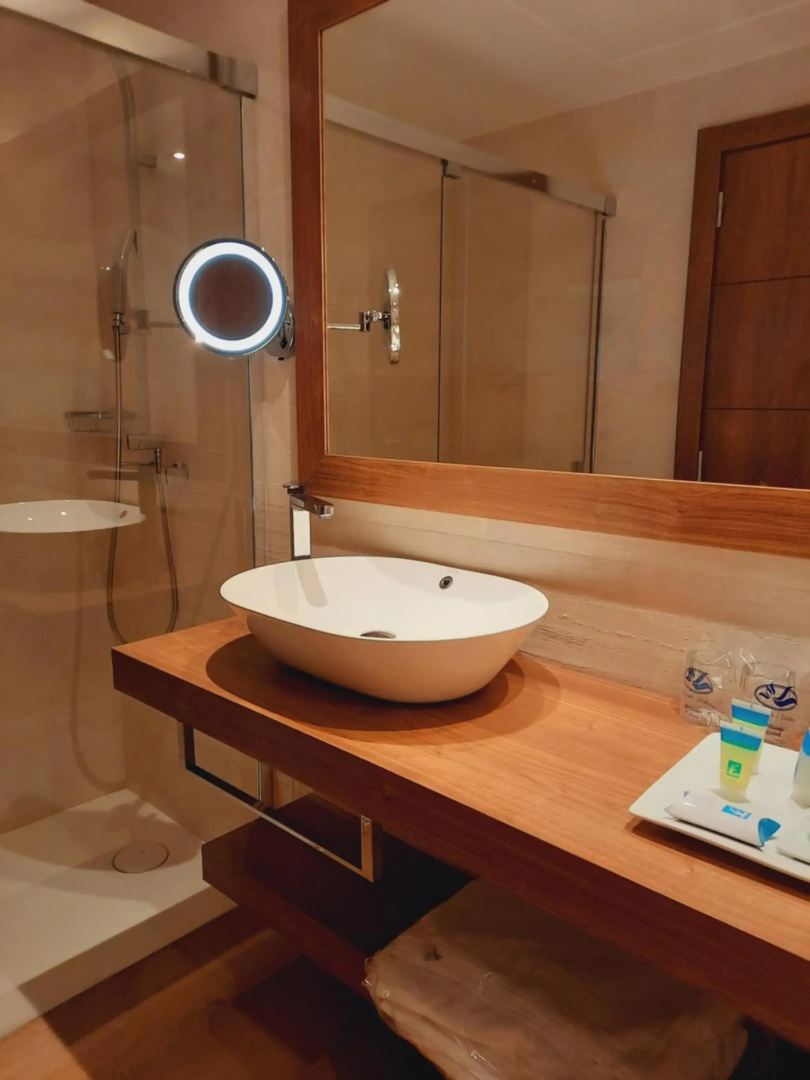Отель Gran Hotel Balneario De Puente Viesgo