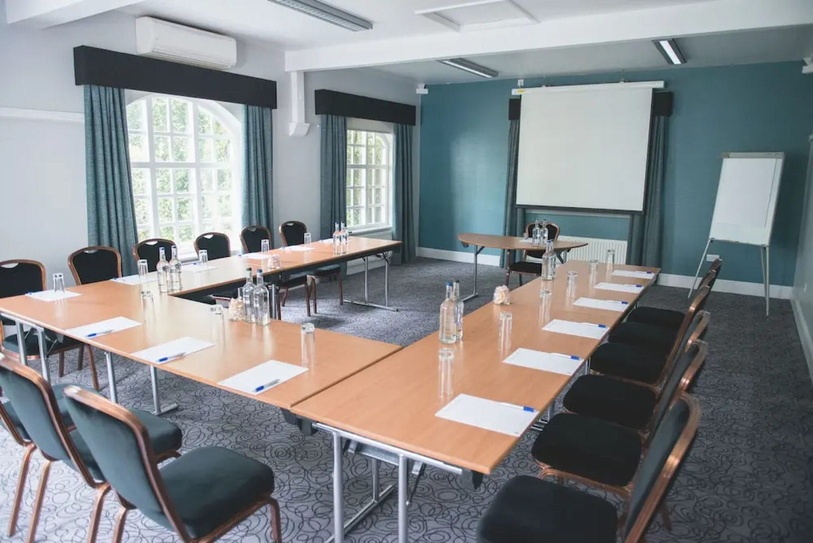 Mere Court Hotel & Conference Centre