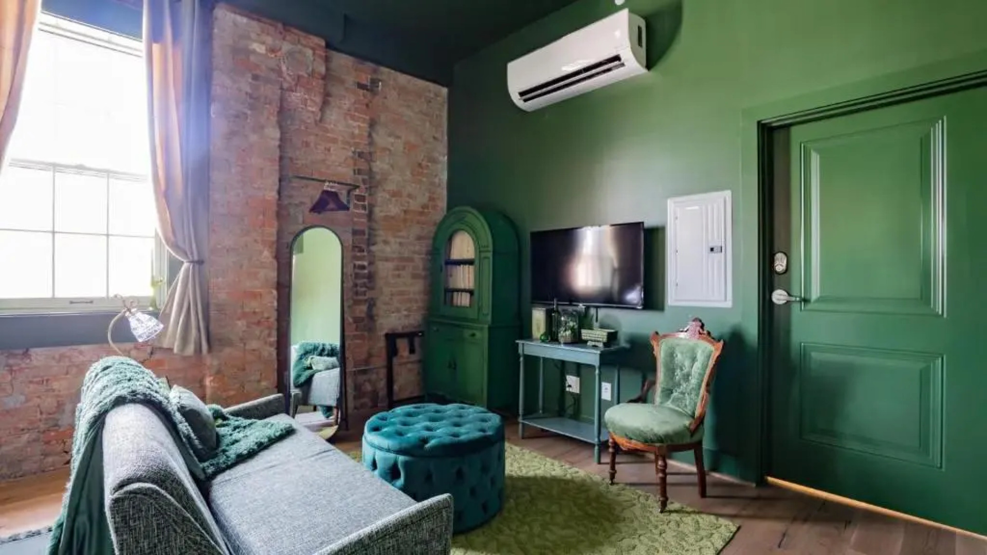 Pickle Factory Eight Unforgettable Rooms Sleeps 16