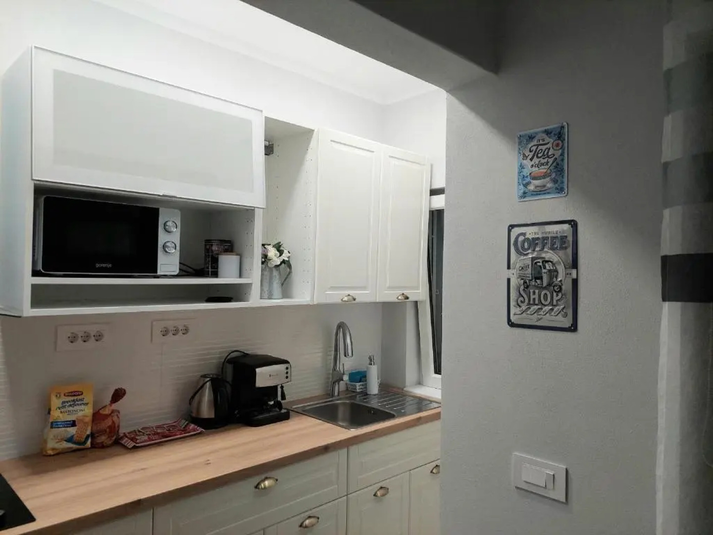 Blue Central House, curte proprie