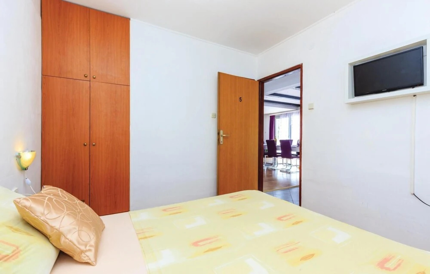 Awesome Home in Jablanac With Wifi and 6 Bedrooms