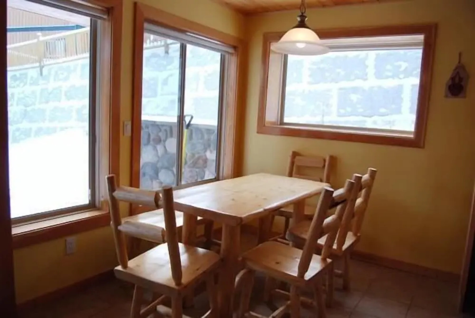 Creekview Court by Apex Accommodations