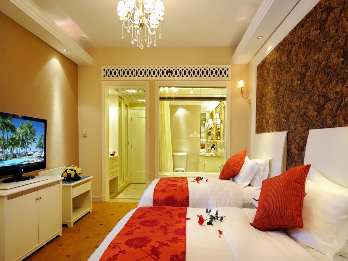 Homeland Hotel