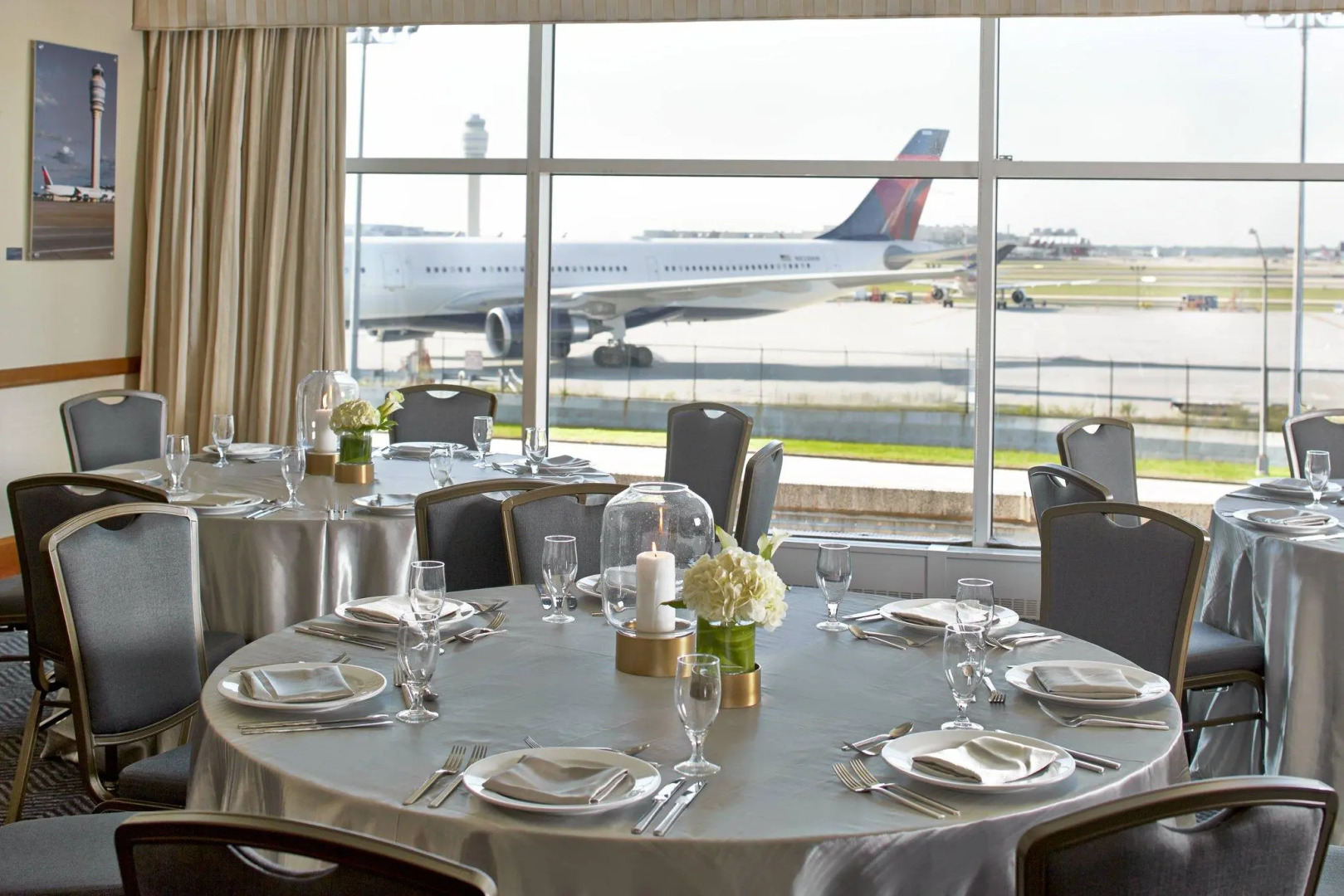 Renaissance Concourse Atlanta Airport Hotel