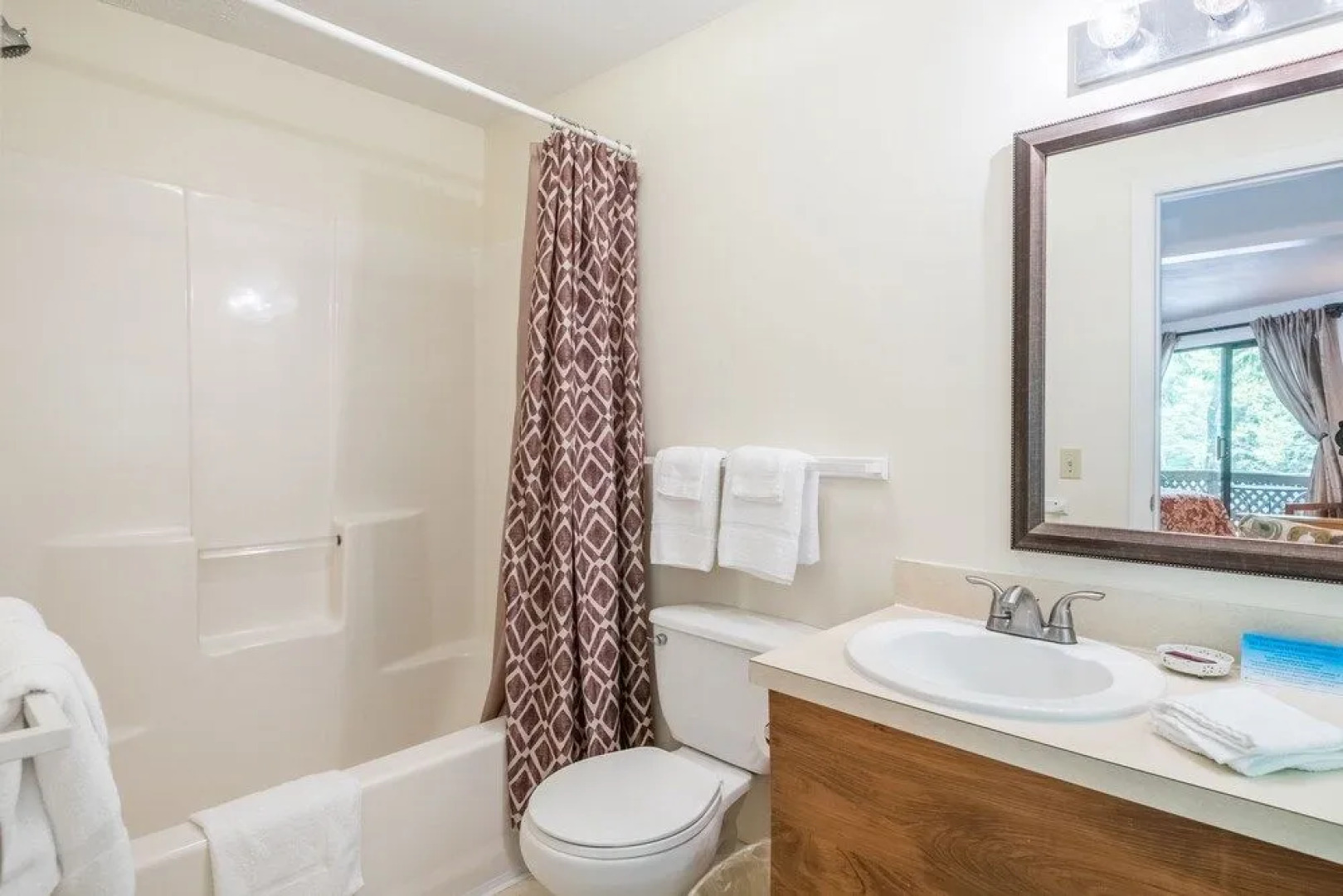 Mt Liberty Cabins and Motel