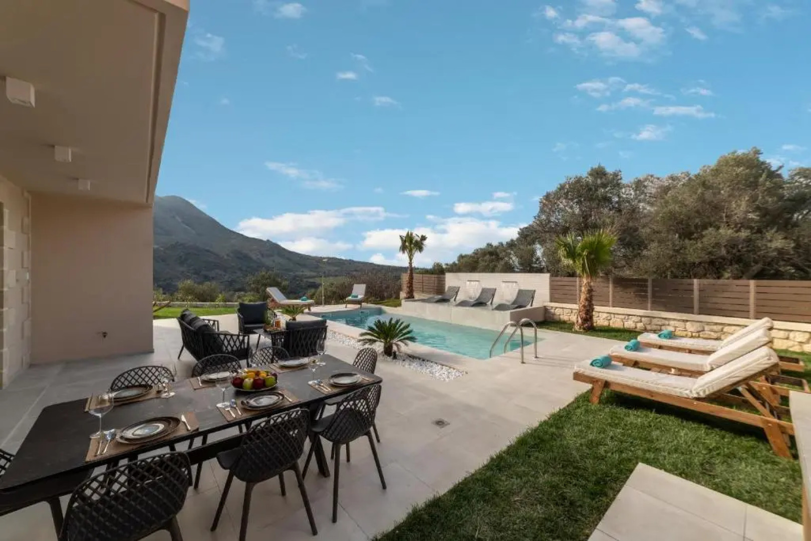 Villa Silentium Olia by MediterraneanVillas