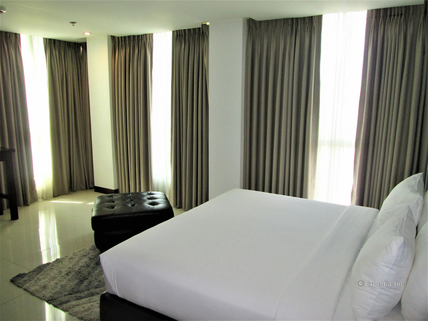 Upperhouse Hotel Formerly Pacifico Boutique by Hiverooms