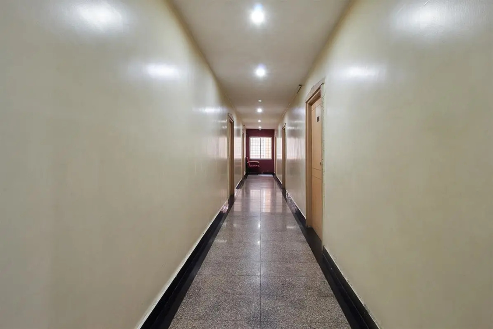 Hotel O Padmini Near Lakdikapool Metro Station