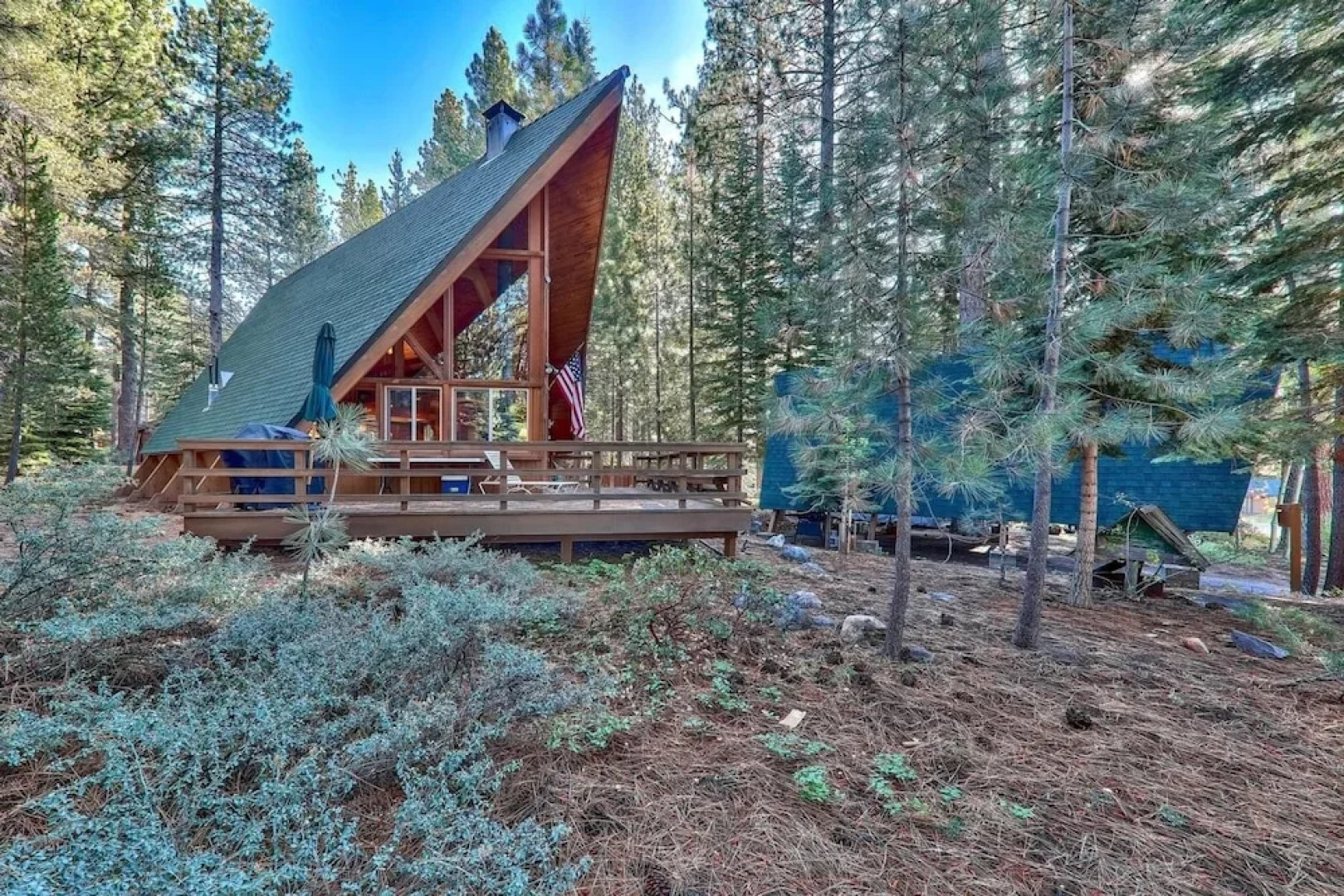 Pyramid Peak by RedAwning