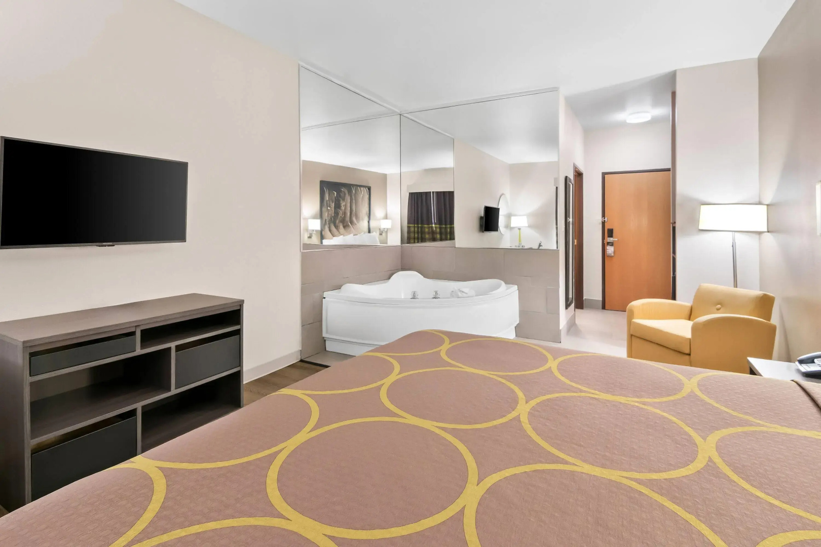 Super 8 by Wyndham Fort Worth Stockyards