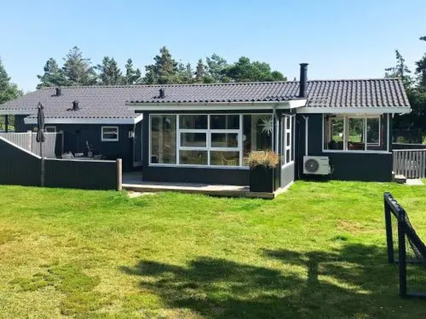Three-Bedroom Holiday home in Blåvand 21