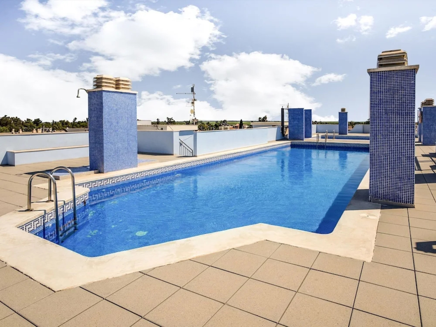 Comfortable Apartment Near the Sea