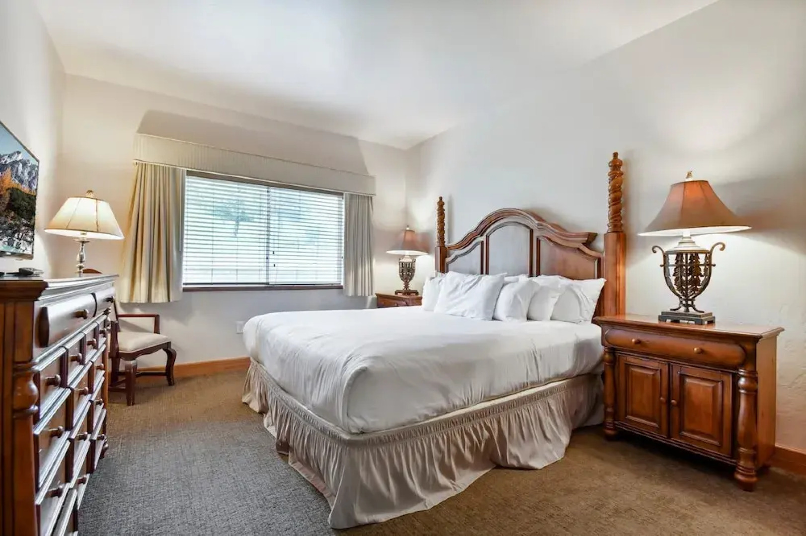 Villa 1041 3 Bed 3 Bath Full Kitchen 3 Bedroom Villa