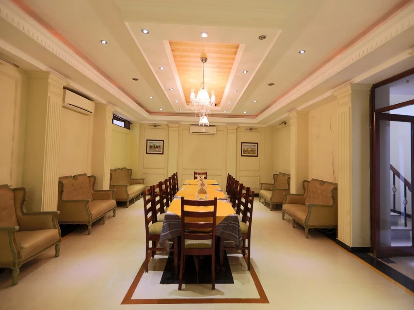 OYO 1211 Hotel Grand Horizon