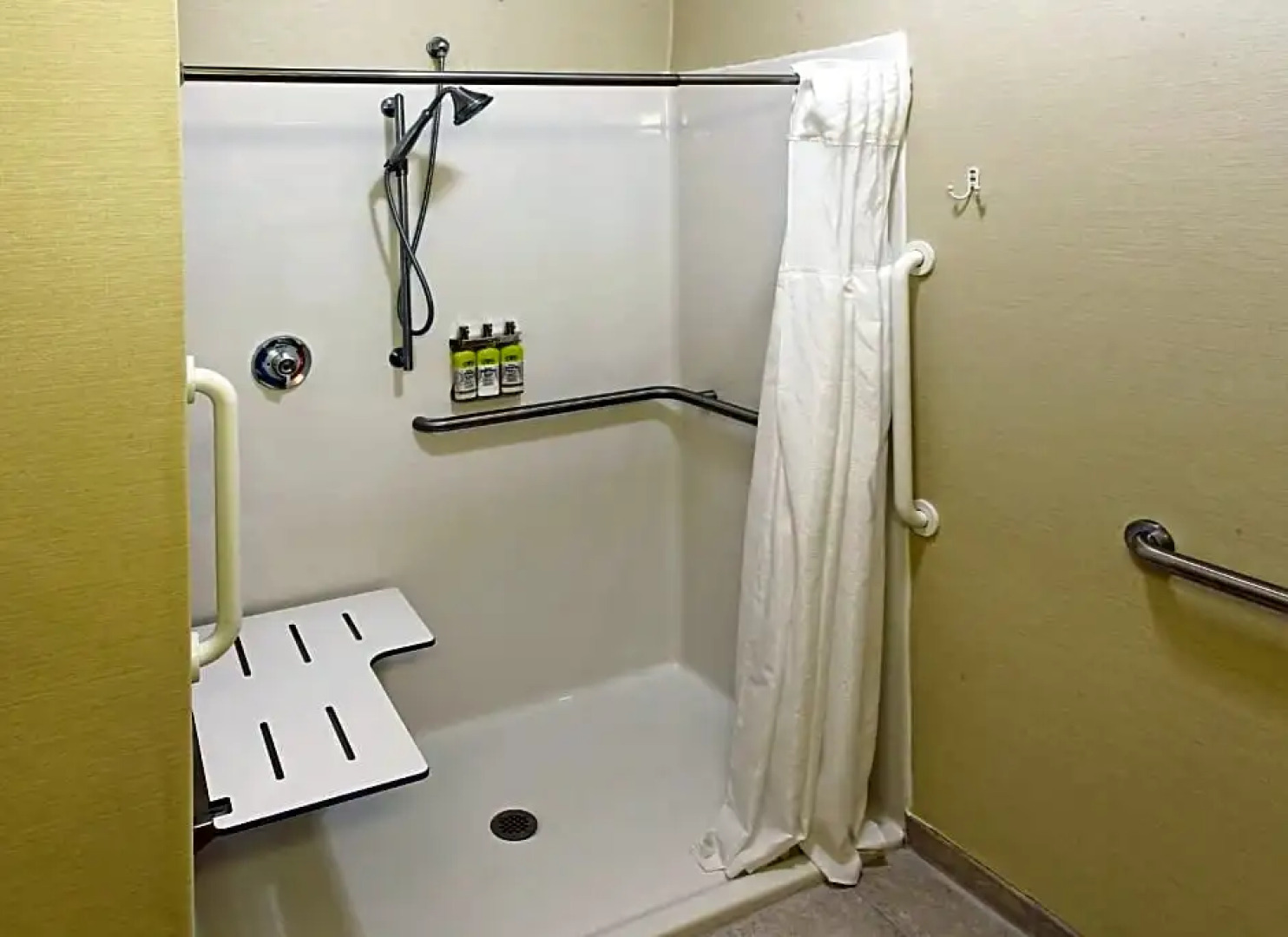 Holiday Inn Express Hotel & Suites Sharon-Hermitage