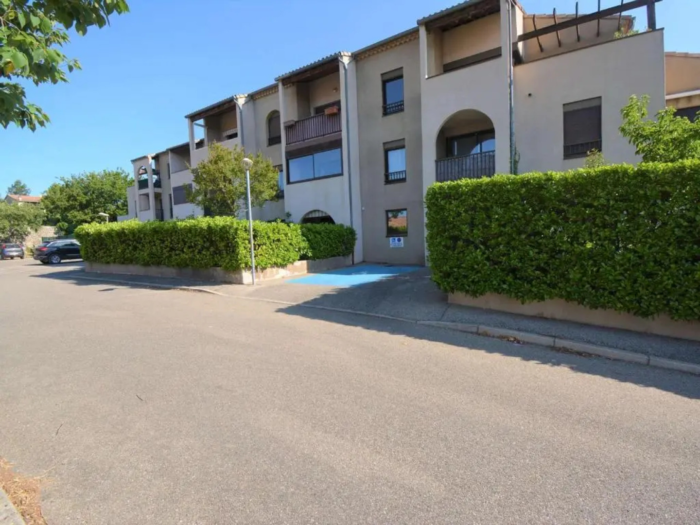 Appartement Ruoms, 1 pièce, 2 personnes - FR-1-382-151