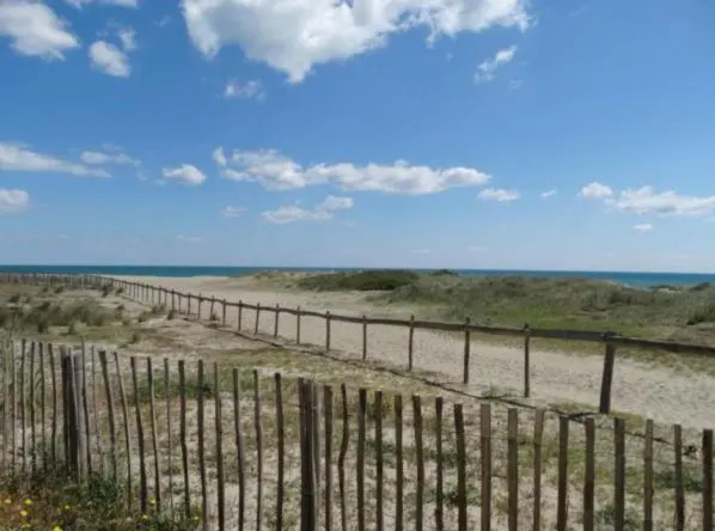 Coquet studio a 150m de la plage