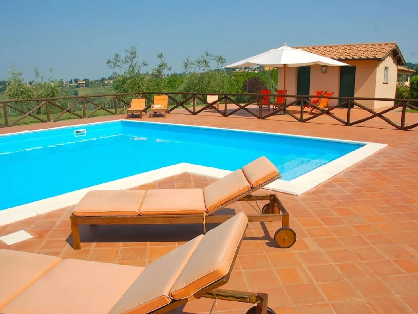 Villa in Lazio With Pool and Vineyards