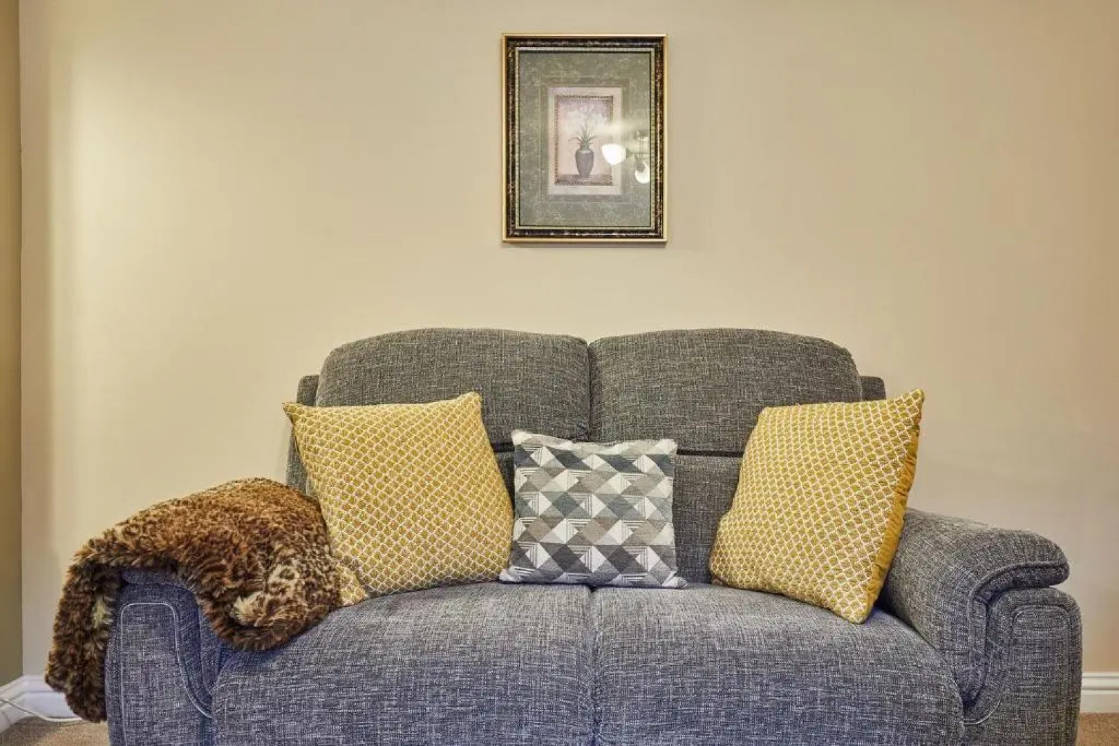 Host Stay Lavender Cottage