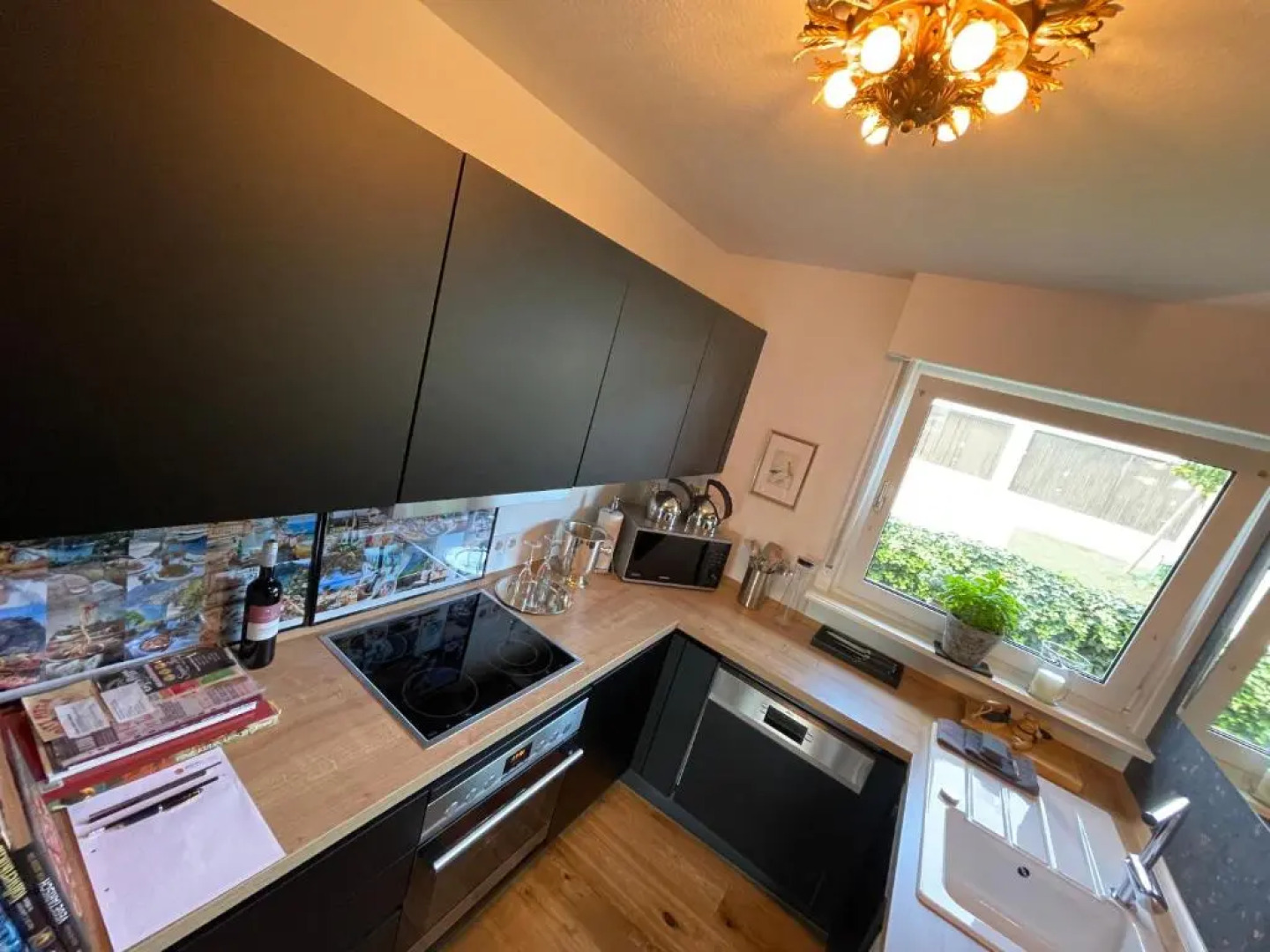 Appartement Region Esslingen - Nähe Messe - Flughafen - Stuttgart - Wohnen und Arbeiten auf Zeit in 120m2 Wohlfühlatmosphäre - ab 3 Übernachtungen - geeignet für 4 Personen - Beistellbett möglich - Kinder und Tiere willkommen - Garage für e-bikes